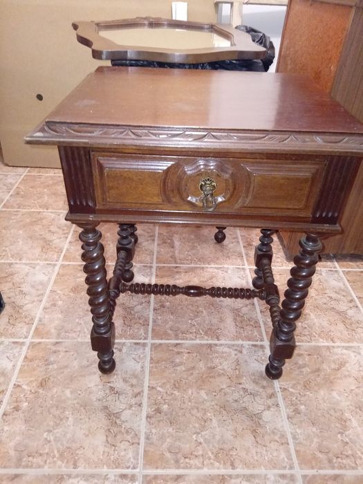 Conjunto de mobilia de quarto antiga