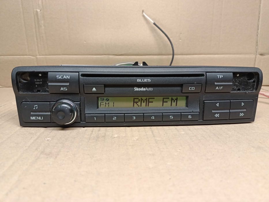 Radio CD Blues Skoda Octavia II  + kod