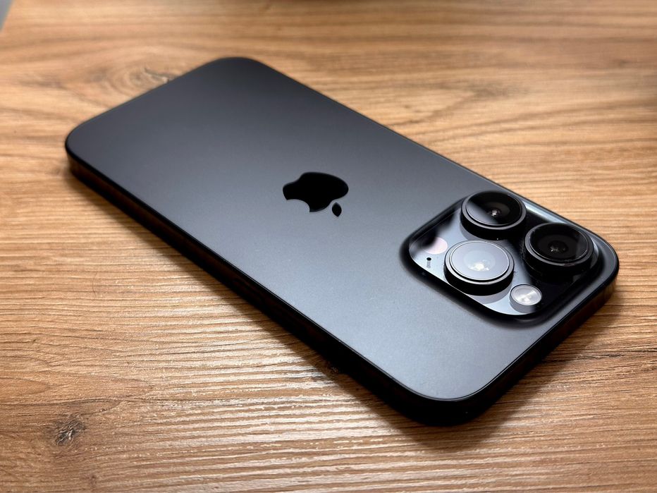 256gb iPhone 15 Pro - 94% bateria - Black Titanium (czarny)