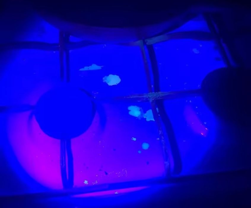 Ультрафиолетовый фонарик с зумом

395нм / 3 режима / с перезаряжаемым