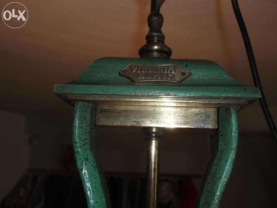 Candeeiro antigo.