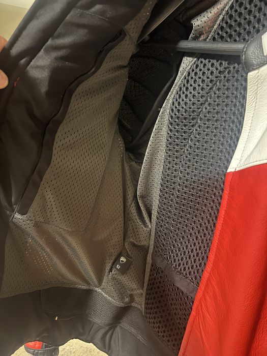 Vendo casaco ducati imaculado