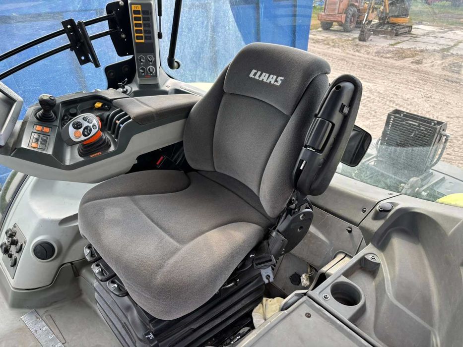 Трактор Class Axion 940