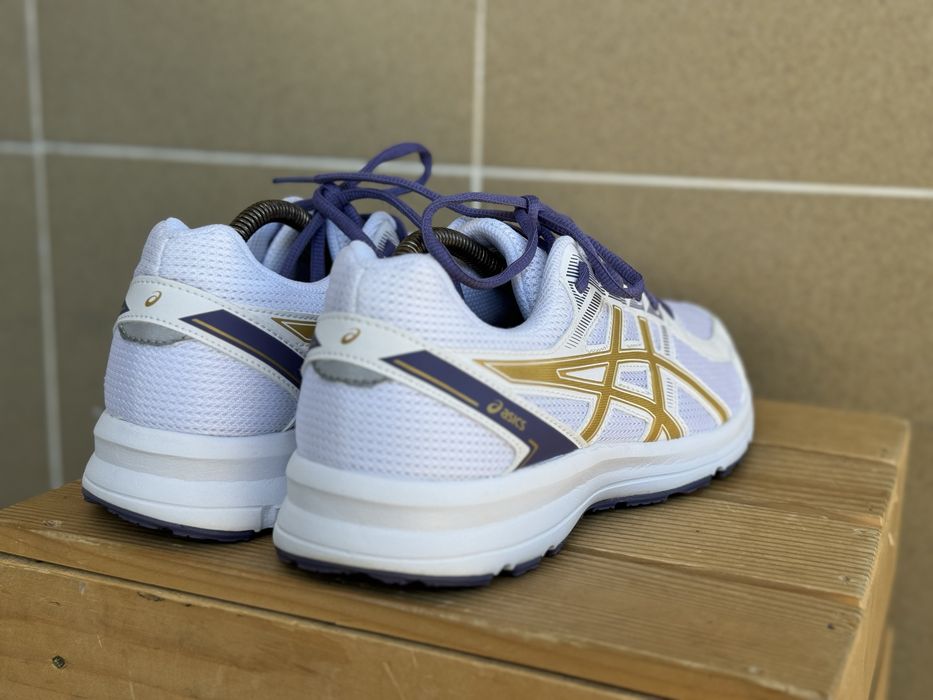 ASICS кросовки кросівки бігові оригінал