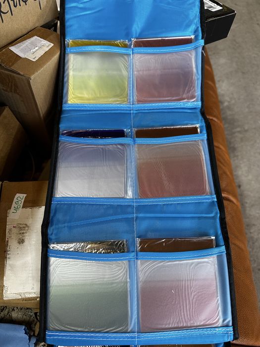 Набір, градуйовані кольорові фільтри та перехідні кільця 49-82 мм