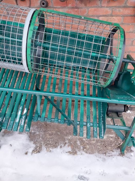 Картоплесортувалка тракторна