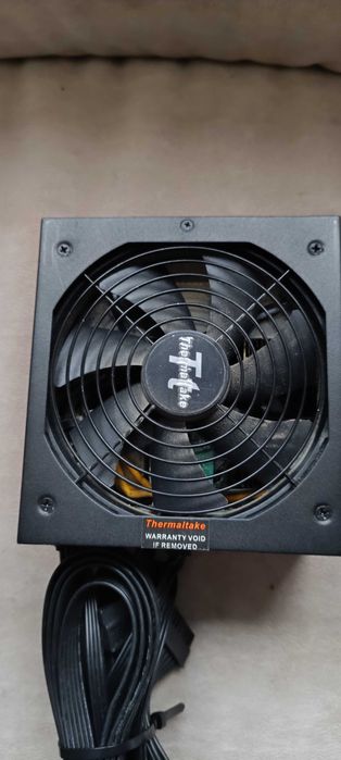 Thermaltake model TPD-0750M на 750 ватт. С сертификатом 80Plus Gold