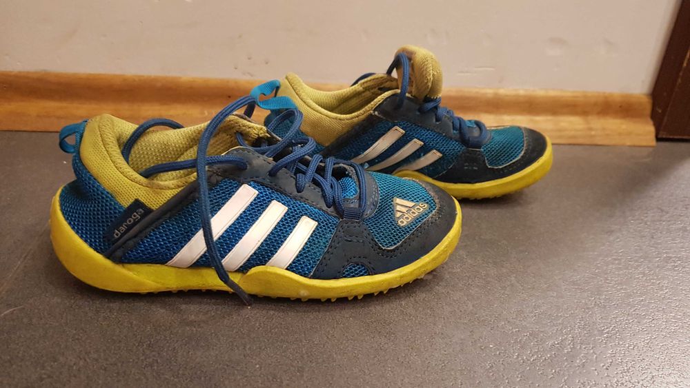 Buciki adidas w rozmiarze 28