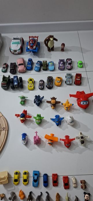 Karton zabawek Psi Patrol  Jetek  klocki kolejka zwierzęta figurki