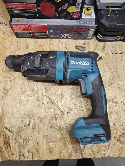 Makita DHR 182 ,