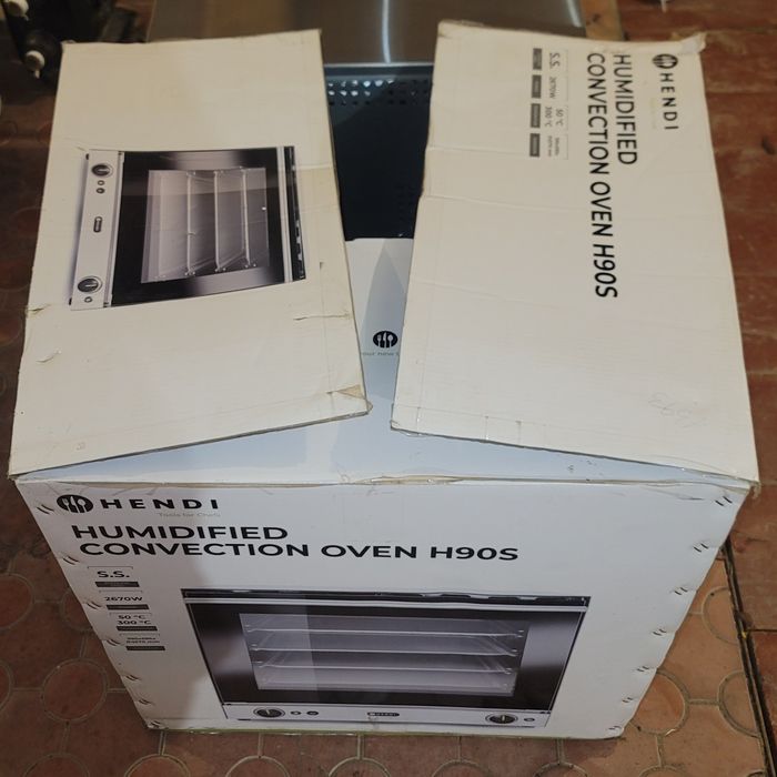Пароконвектомат - Піч конвекційна Hendi H90S майже нова гаряча шафа!
