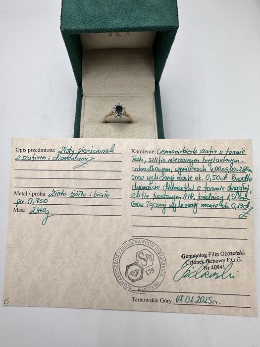 Złoty pierścionek z szafirem 0,50ct i diamentami 0,19ct