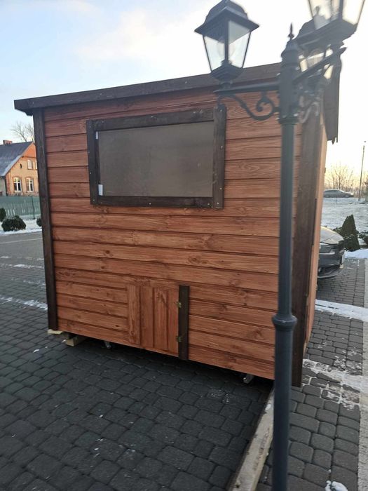 Drewniany domek dla zwierząt