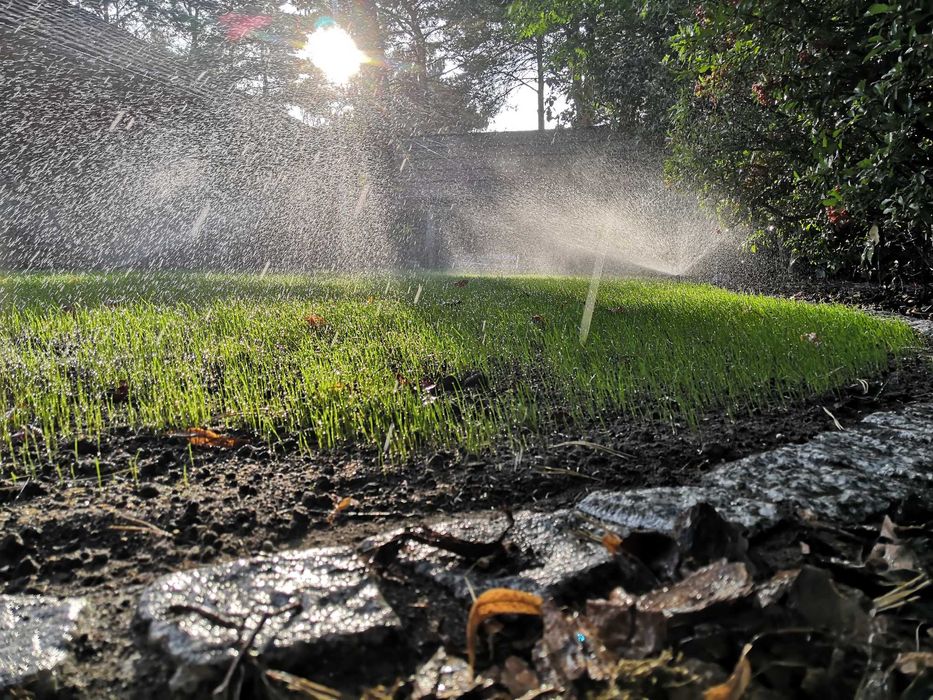 Systemy nawadniania / zakładanie trawników / glebogryzarka separacyjna