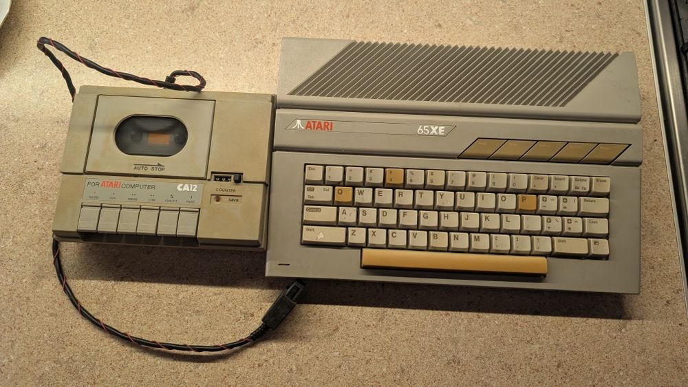 Atari 65xe  CA12