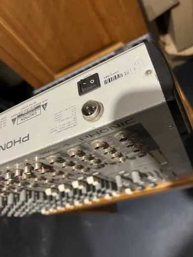 Пассивнй мікшерний пульт phonic m1805