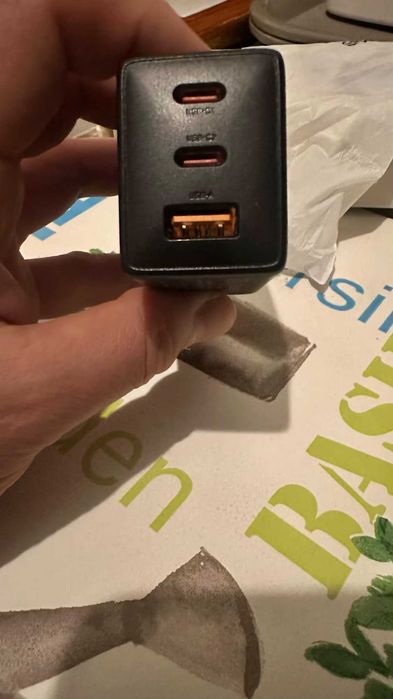 Essager ECTAC-KSB01-Z, GaN, 2xUSB-C, USB-A, 67W
