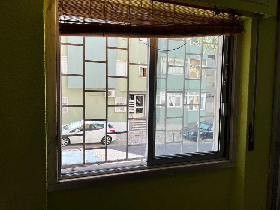 11 Janelas em Ótimo Estado