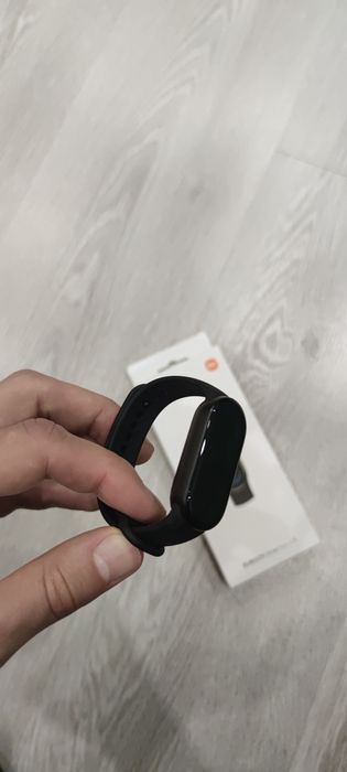 Продам mi band 9