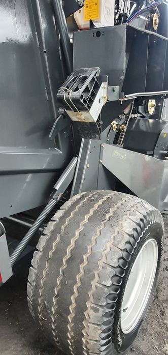 Prasa Kuhn VB 2160 full z nożami super stan