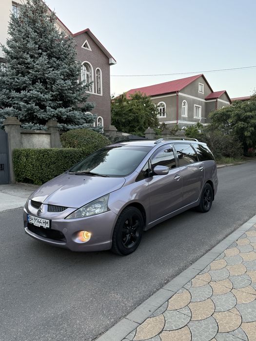 Mitsubishi Grandis 2,4 автомат