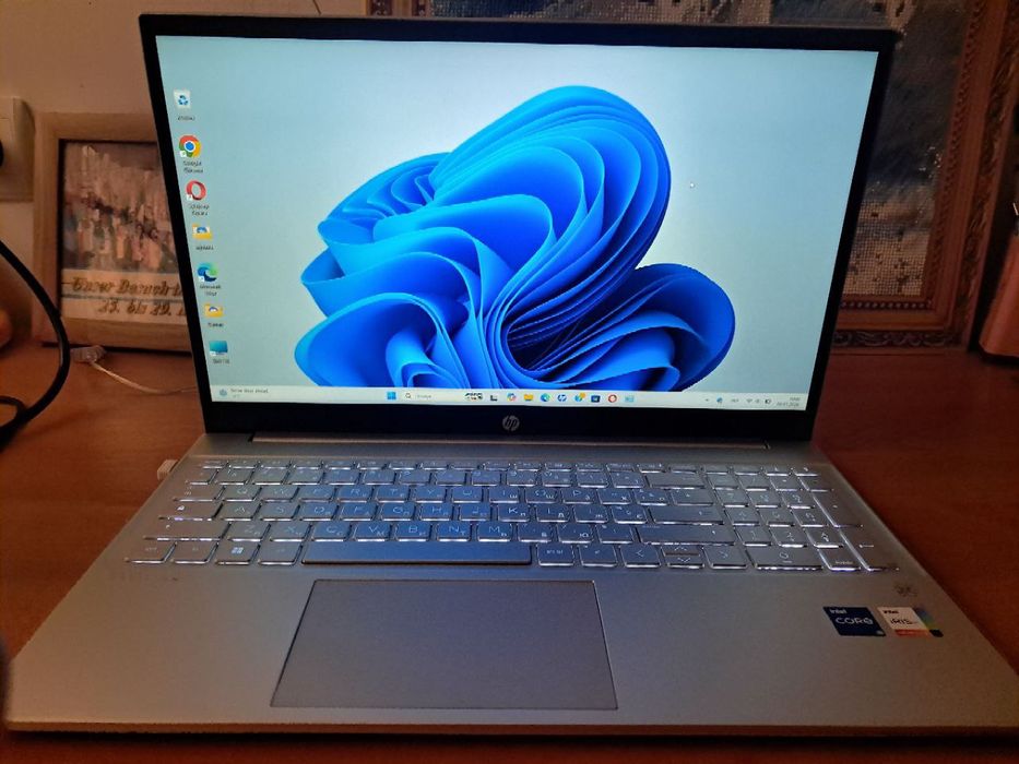 Ноутбук HP pavilion 15-eg2