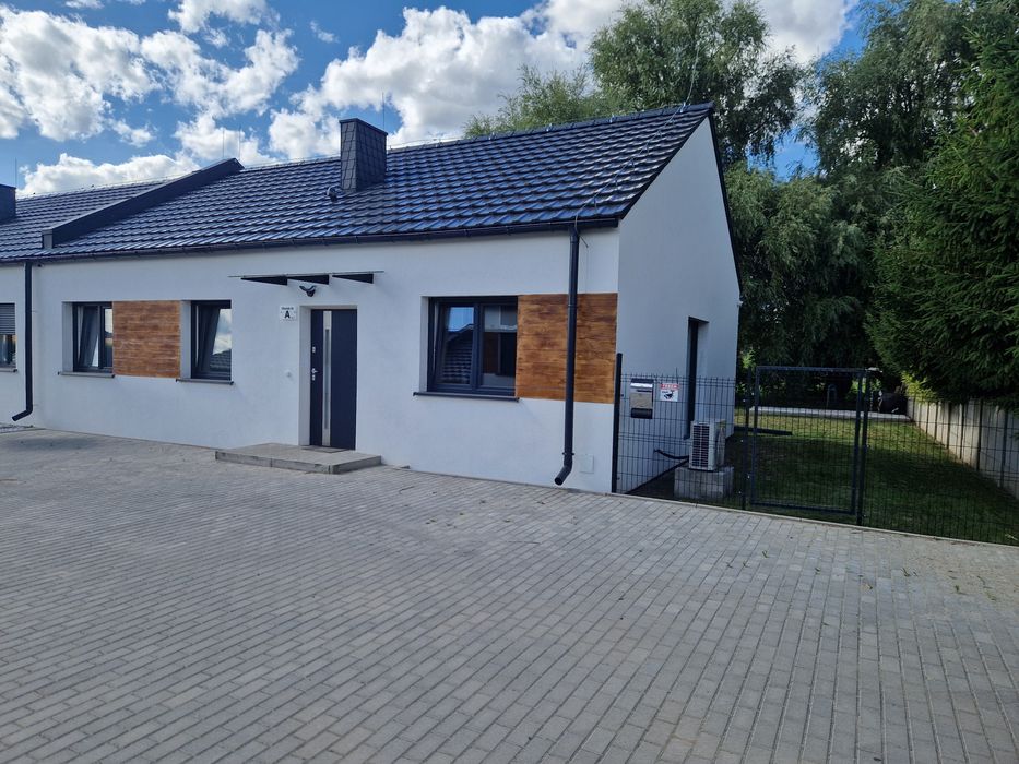 Dom w zabudowie bliźniaczej (Chociule) Wykończony