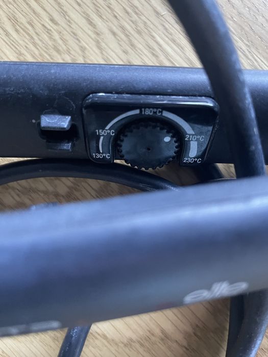 Rowenta  prostownica regulacja temperatuty moc 230