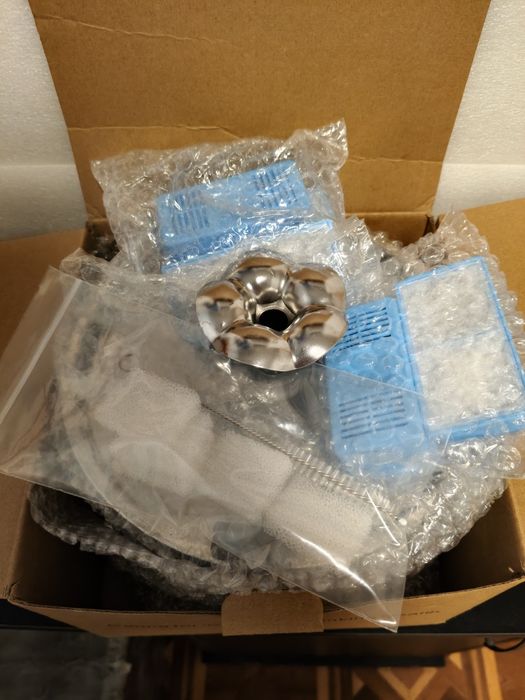 Тихий гарний фонтан для котика 3.2 л нержавіюча сталь.