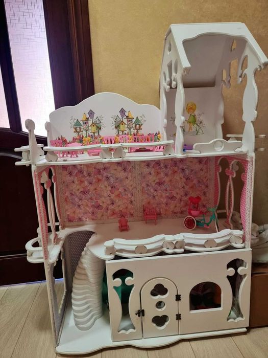 Замок дерев"яний для принцес Б/В