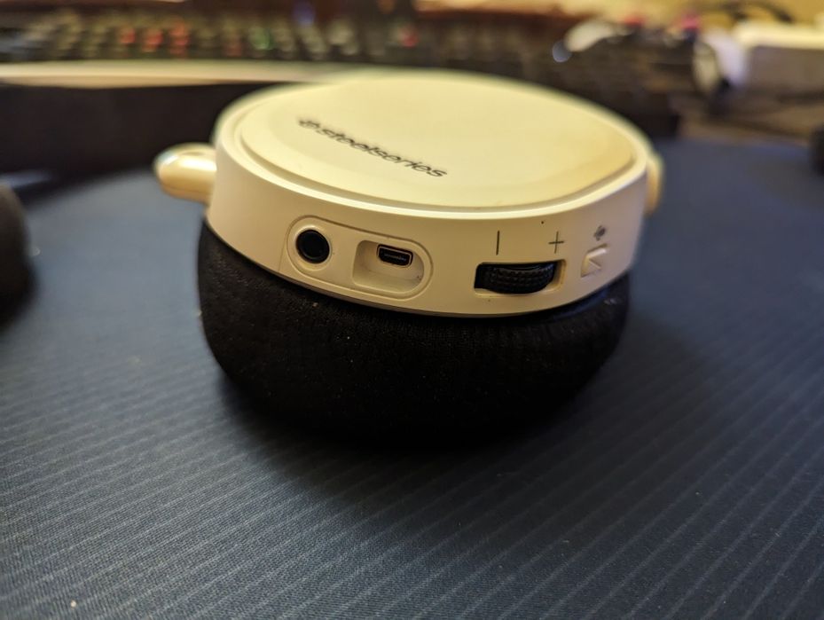 Наушники SteelSeries Arctis 3 (2019) White