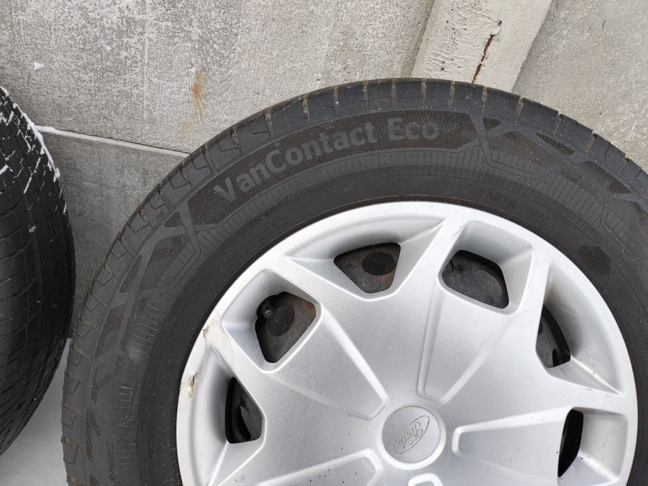 Koła felgi  stalowe 15' 5x160 z oponami 215/65 R15 Ford Transit