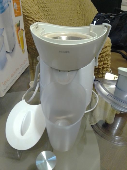 Соковыжималка Phillips бытовая