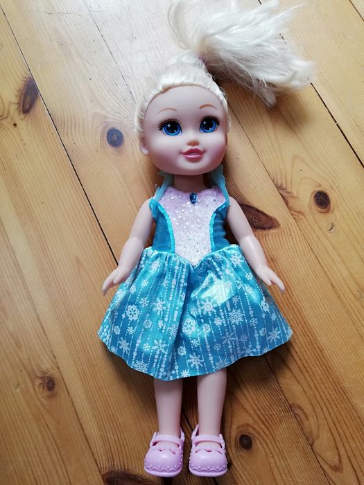 Lalka Eliza z krainy lodu 35 cm