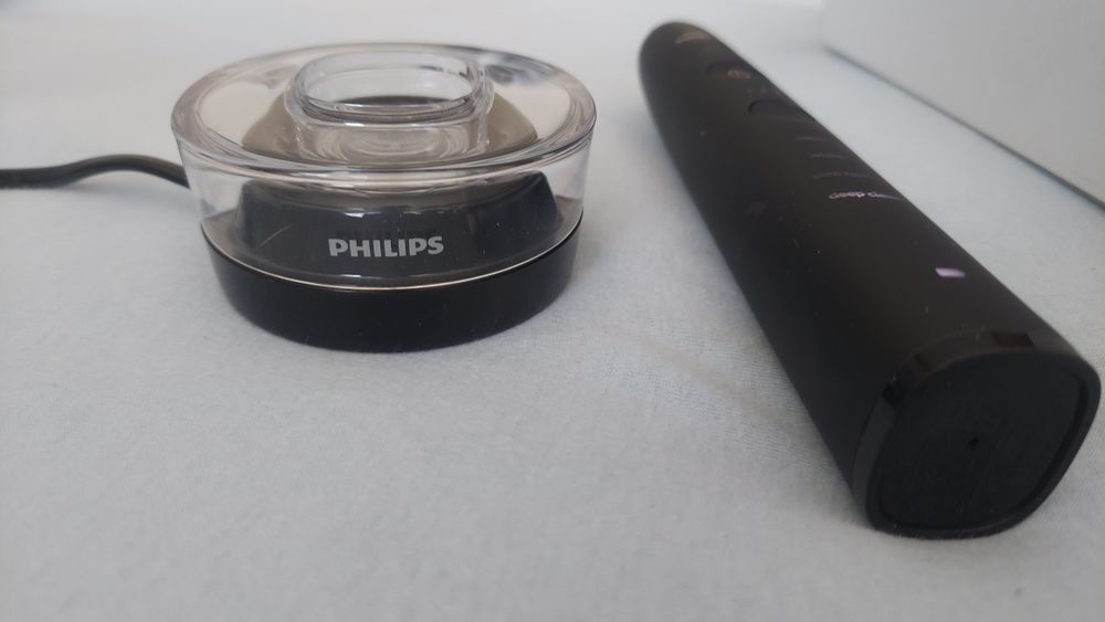 Szczoteczka soniczna Philips Sonicare.