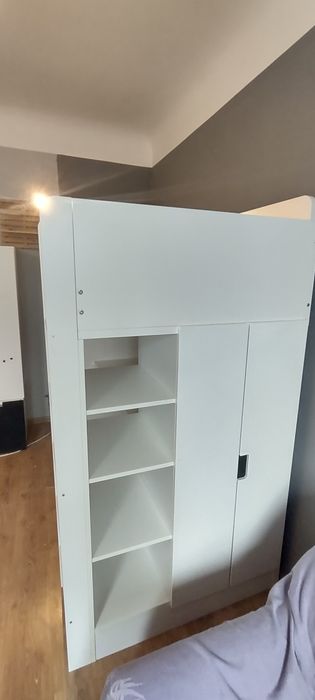 Łòżko piętrowe IKEA z szafą biurkiem i regałem