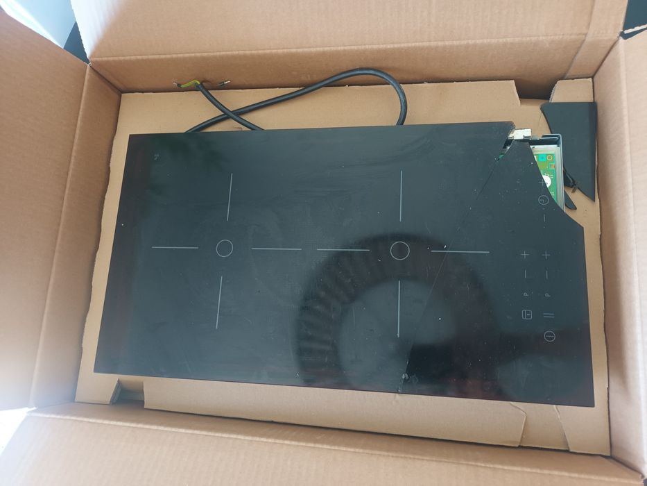 Placa Vitro cerâmica de indução a funcionar com vidro partido