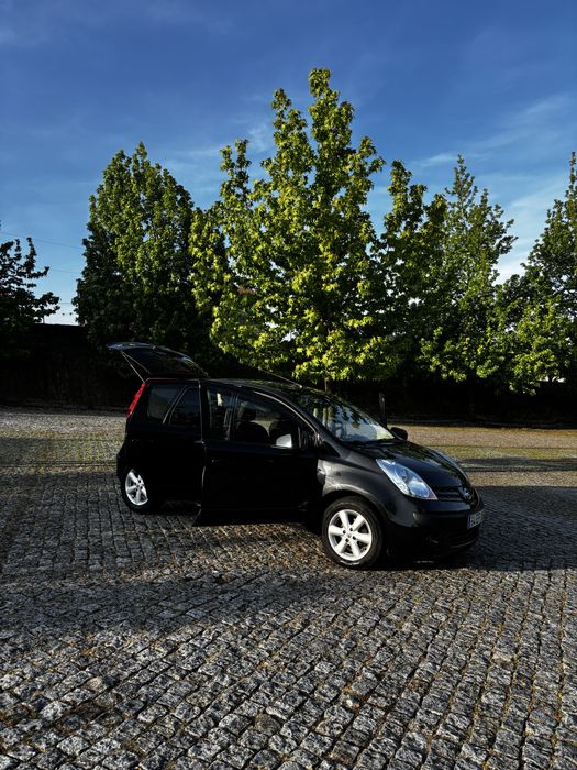 Nissan Note 2007 Diesel - Super Económico e Espaçoso!