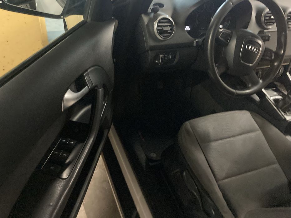 Audi  A3 1,6 tdi cabrio ano 2010