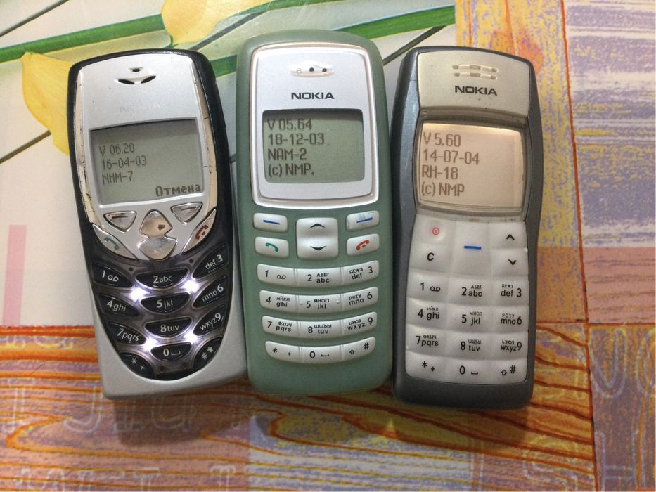 Нокия 8310;Нокия 2100;Нокия 1100.