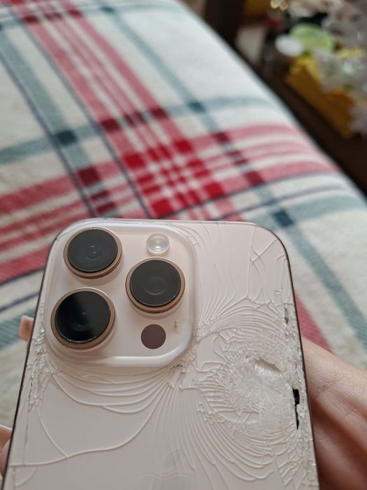 Iphone 16 pro uszkodzony