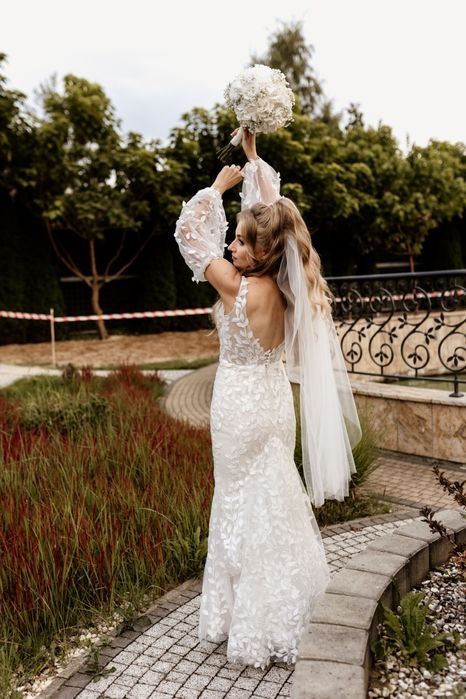 Suknia ślubna Madi Lane S/M model Piper zakupiona w salonie Miss Cheri