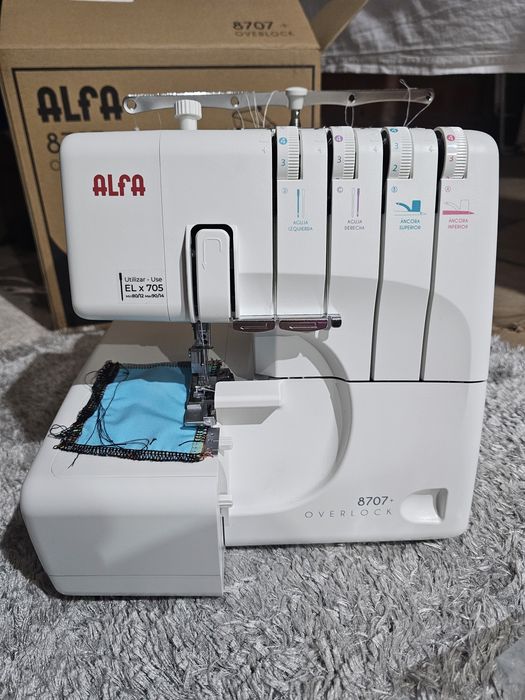 Máquina costura alfa 8707+ overlock