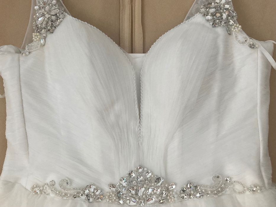 Piękna Suknia Ślubna + dwa welony (komplet)