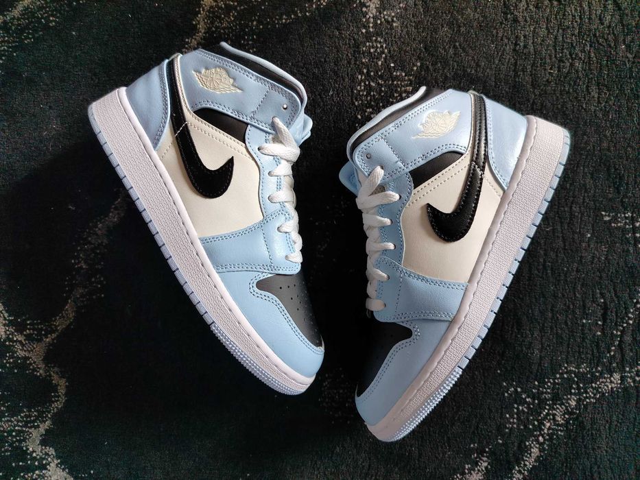 Air Jordan 1 Mid - Ice Blue r. 37.5