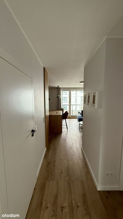 Nowoczesne 3 pokoje z halą garażową – Gdynia Cisowa