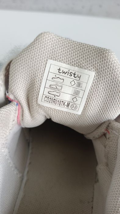 Buty twisty 32 .