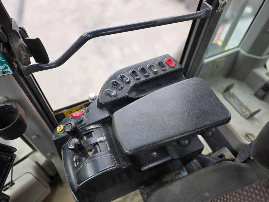 Фронтальний навантажувач Komatsu WA380-7