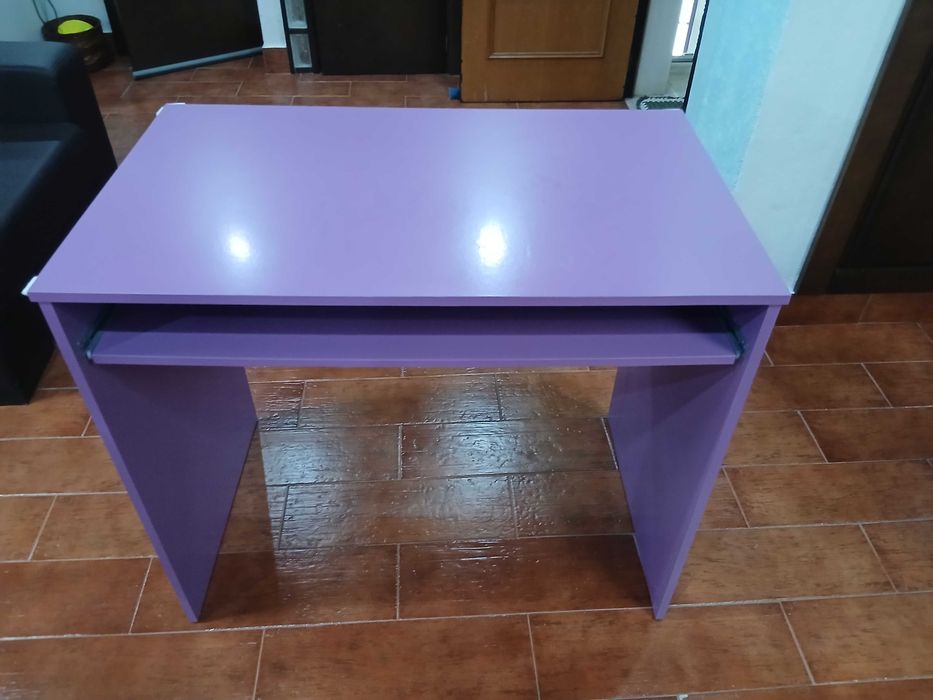 Secretaria e cadeira