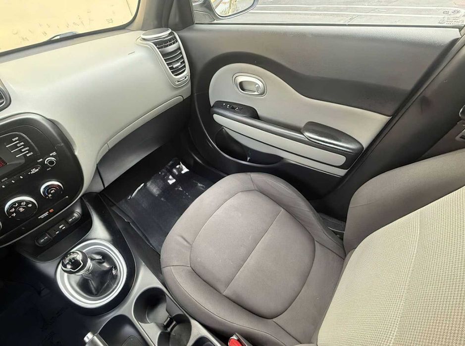 Kia Soul      2015